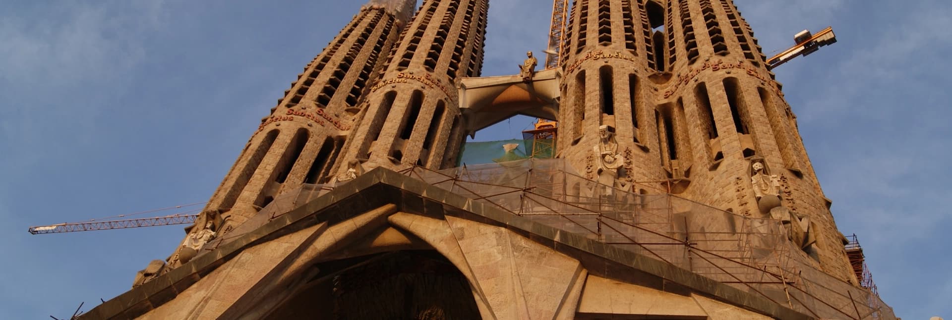Visita guiada con entradas a la Sagrada Familia sin torres
